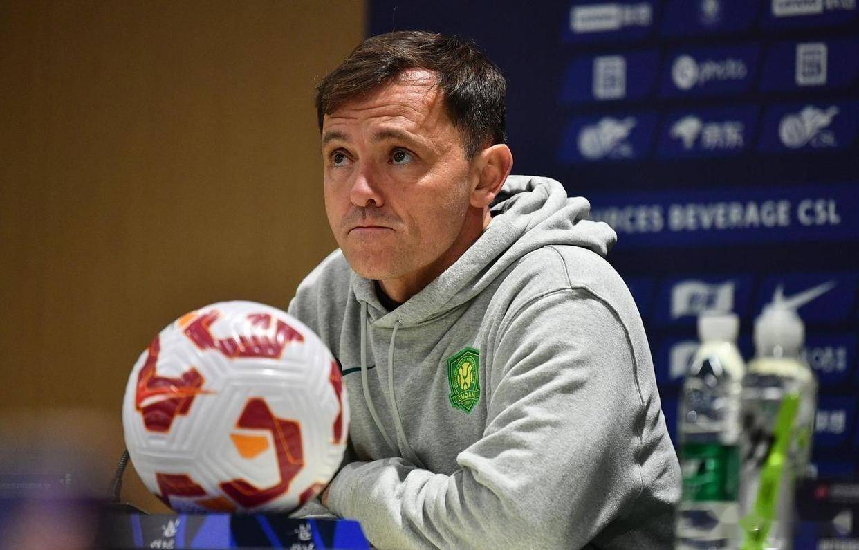 lol攻略-包含法国杯集结日再迎强敌，AC米兰防线松动，主帅态度：目标明确，球队文化再被提及的词条