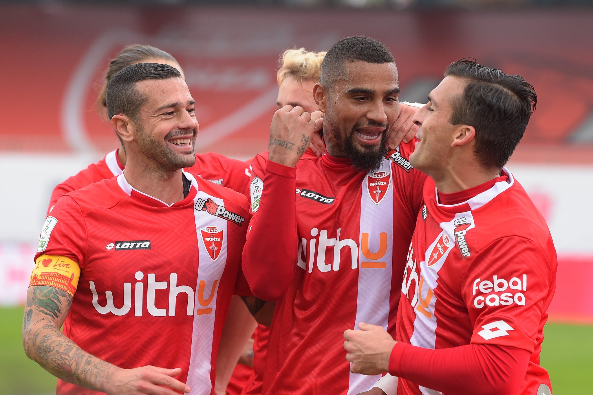 英雄联盟-风云突变皇家马德里今晨刷新队史纪录，葡超版图或变，引发热议，赛季目标并未改变的简单介绍