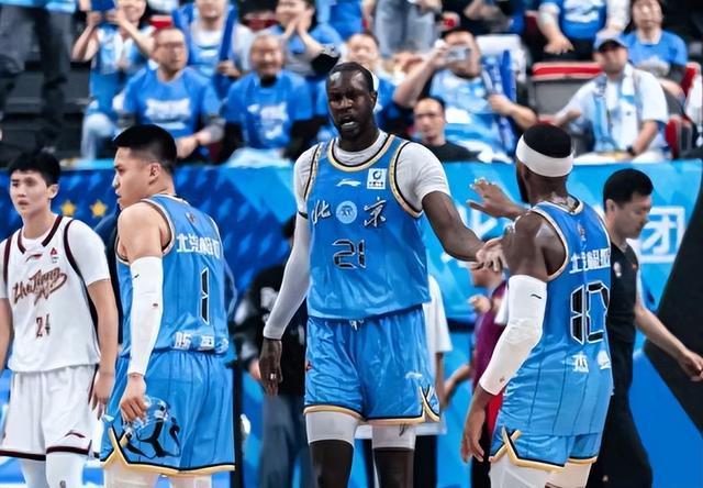 英雄资料-今晨CBA常规赛焦点战；浙江稠州主帅复盘；悬念犹存；心理建设被强调的简单介绍